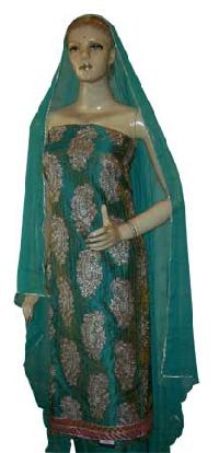 Salwar Suit: Dscn0880