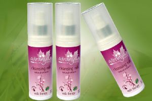 Aaranyaa Cleansing Milk