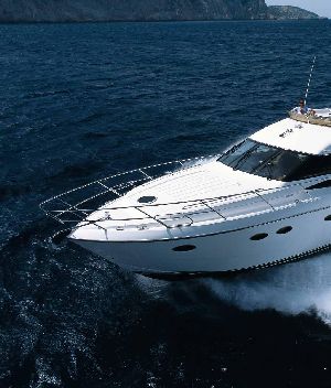 54 Motor Yacht 01