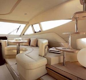 55 Motor Yacht 01