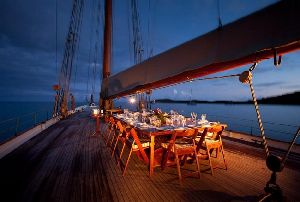 Dinner On Yacht Organizer 04