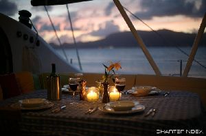 Dinner On Yacht Organizer