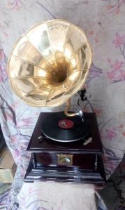 NEW GRAMOPHONE