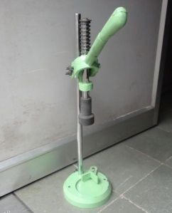 Manual Bottle Capping Machine