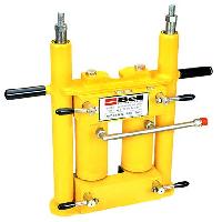 Hydraulic Jacks