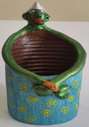 Terracotta Pen Holder
