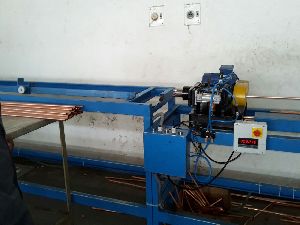 Copper tube cutting machine