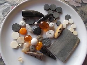 Bone Horn Buttons