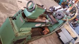 Used De Bernardi DRE 210 Lathe Machine