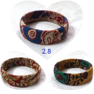 Fashion Jewelry - Kalamkari fabric Bangles