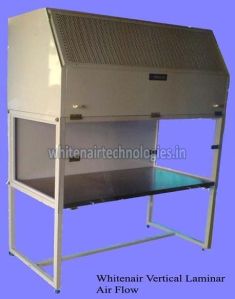 E Series Vertical Laminar Air Flow Cabinet