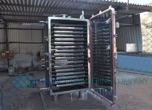 Vacuum Tray Dryer