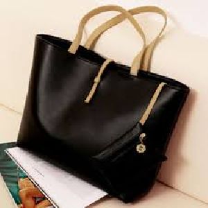Ladies handbags black