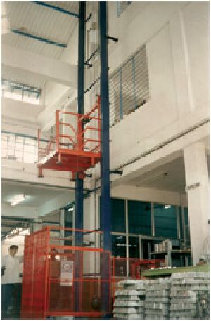 FIXED STACKER GOODS LIFTS