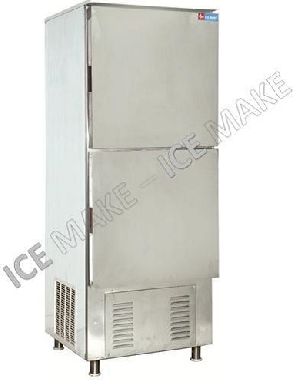 Vertical Freezer