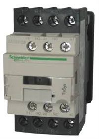 Pole contactor