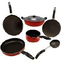 non stick kitchenware