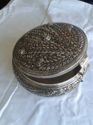 Copper handmade antique jawalre box