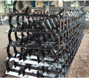 CONVEYOR ROLLER BRACKET