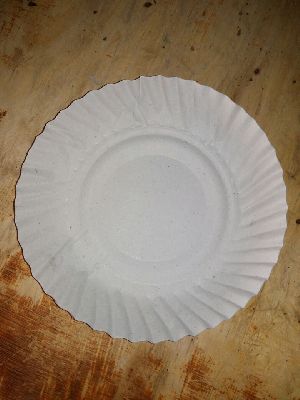 white paper dish