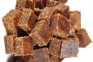 Brown Jaggery Cubes