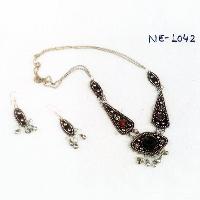 1042 Fashion Necklace