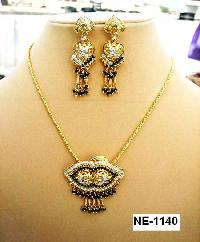 Necklace,Earrings-1140