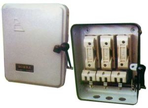 Metal Clad Triple Pole Switches