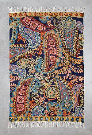 Paisley chainstitch wool rug