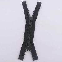 Plastic Zipper (8V2WOE)