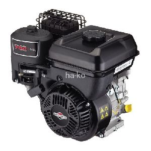 Series 750, 163cc /4.5 hp OHV petrol engine