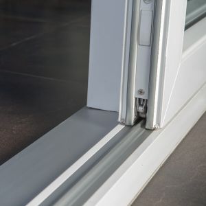 slide door