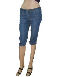 Ladies Denim Capris Item Code : II-LDC-008