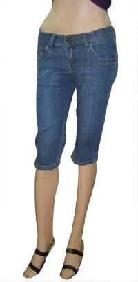 Ladies Denim Capris  Item Code : II-LDC-011