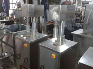 Semi Automatic Screw Capping Machine