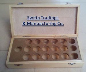 19 collet wood box