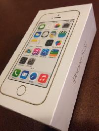 iPhone 5S 32GB and 4S 32GB
