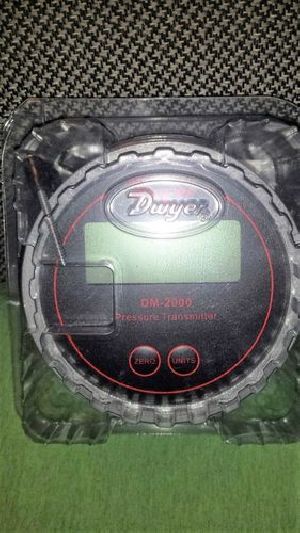 Dwyer DM-2002-LCD Differential Pressure Transmitter