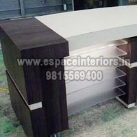 Showroom Counter Table