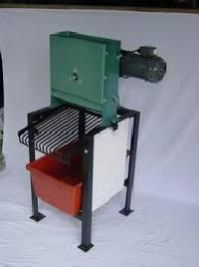 Almond Cracking Machine