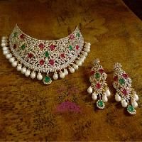 lac jewellery