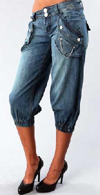 Ladies Denim Capri