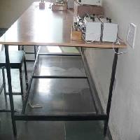 Laboratory Table