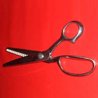 Zig Zag Scissor