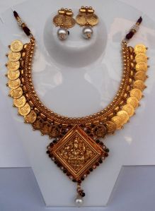 Imitation Necklace Set