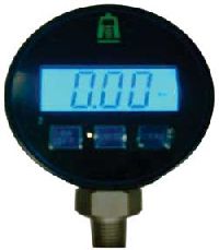 LOW COST DIGITAL PRESSURE GAUGE