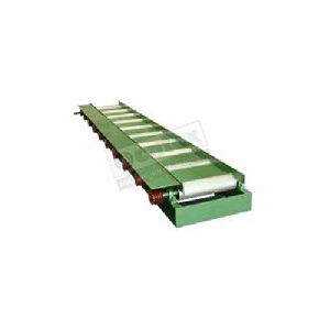 hydraulic conveyor