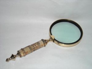 4 Inch Magnfying Glass with Wooden Handle