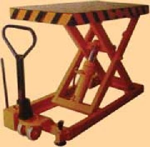 SMALL SIZE LIFTING TABLE