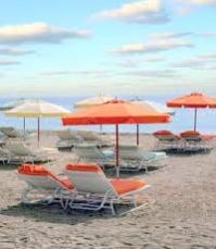 hammock bed beach umbrellas